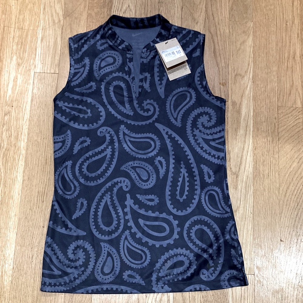 NWT Nike dri- fit XS victory sleeveless golf top,